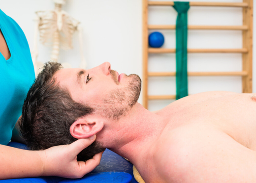 Boyun Fıtığı Nasıl Geçer?