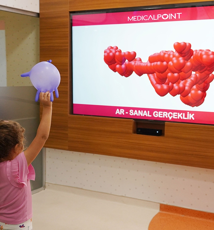 Medical Point’te Çocuklar Hem Eğleniyor Hem Öğreniyor Hem de Tedavi Oluyor